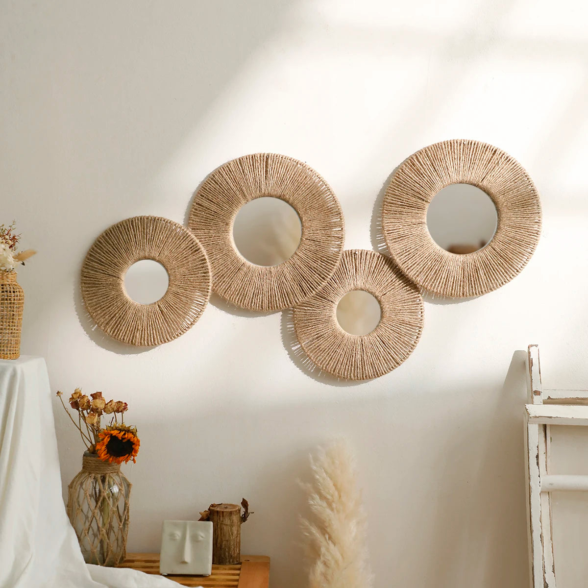 Contemporary Hanging Wall Mirror – Round Shape with Natural Rope Detail