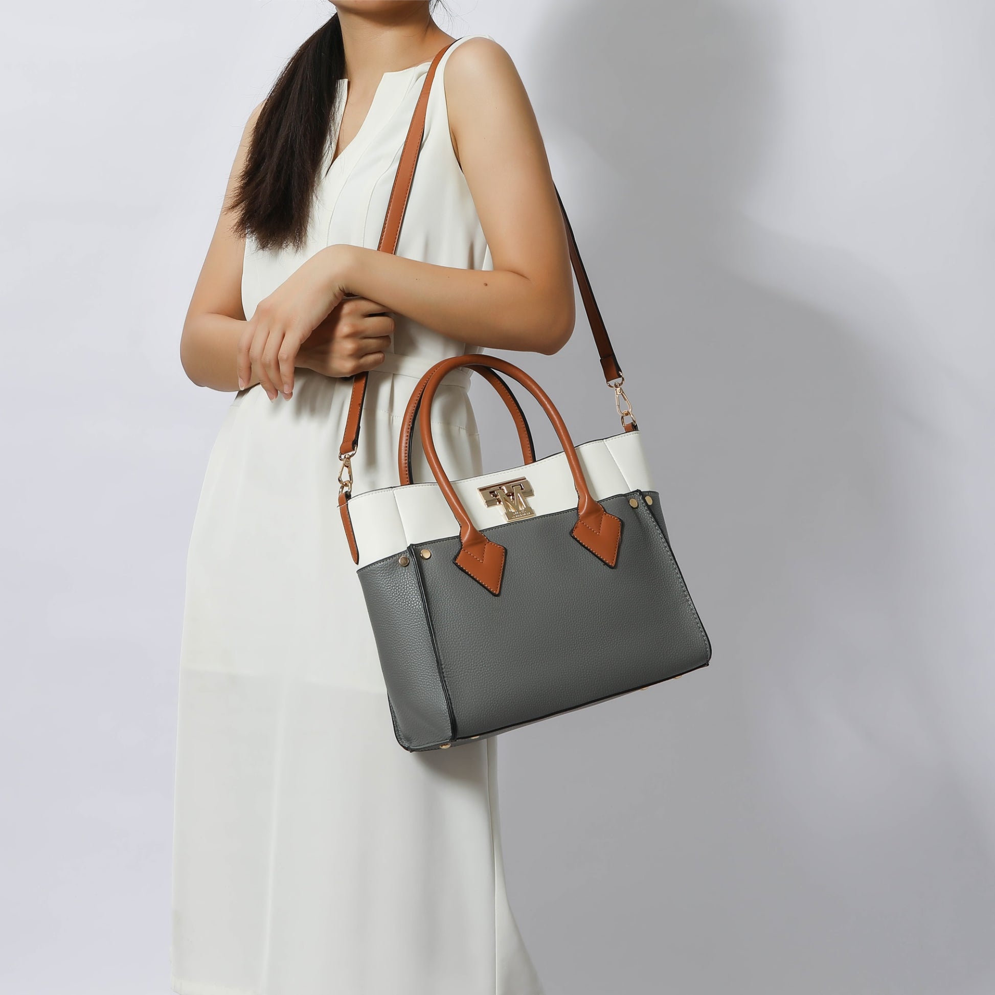 Brynlee Women’s Tote Bag & Wristlet Set by Mia K – Navy