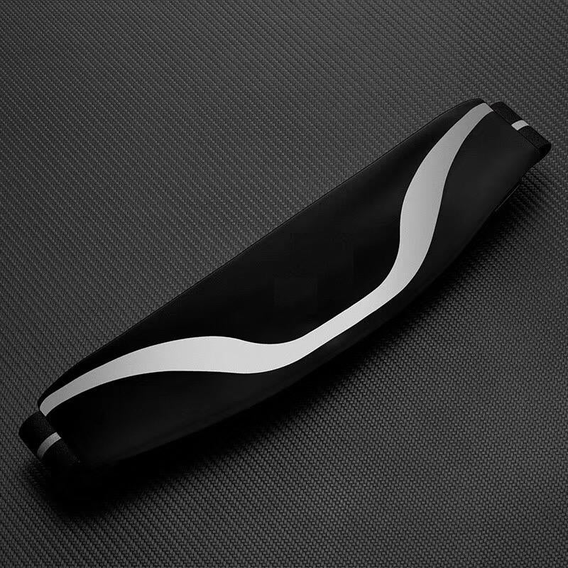 Water‑Resistant Running Belt with Reflective Strip
